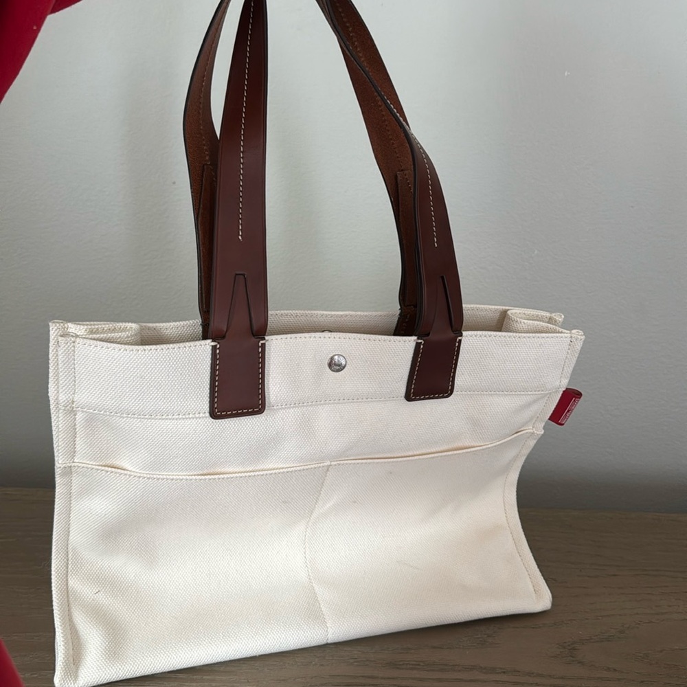 Dooney and Bourke tote